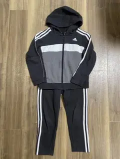キッズ adidas ジャージ 上下 セット フード付き 裏起毛 130㎝