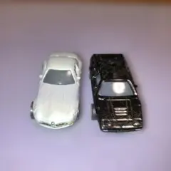 シルバーとブラックのミニカーセット