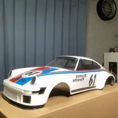 タミヤ マルティニポルシェ911 カレラTT02ボディ 塗装済未使用 タイヤ付 タミヤ マルティニポルシェ911 カレラTT02ボディ 塗装済未使用 タイヤ