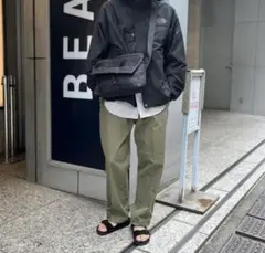 BEAMS 撥水 ストレッチ パンツ　ワイドパンツ