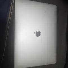 MacBook pro 15 inch mid 2018