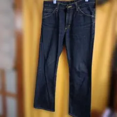 Lee 濃紺 ストレートデニムパンツ　リー