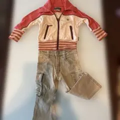 キッズ用フリースジャケットとカーゴパンツセット