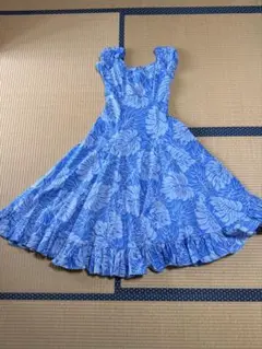 フラダンス ワンピース ブルー系 ハワイアン柄 フリル付き　ドレス