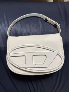 diesel ホワイト レザー風 バッグ ロゴ付き