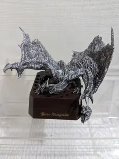 モンハン スタンダードモデル ストーン フィギュア 【ゴアマガラ (狂竜化)】
