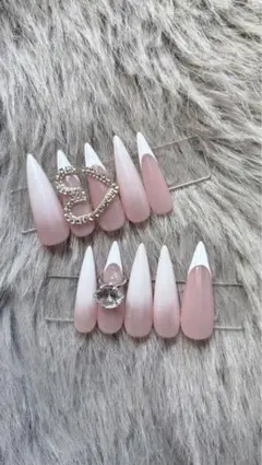 #ネイルチップ #グヲラデーション #ベイビーブーマー　#フレンチネイル