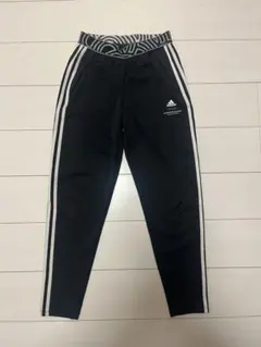 adidas ストライプ ブラックジャージパンツ　エアロレディ
