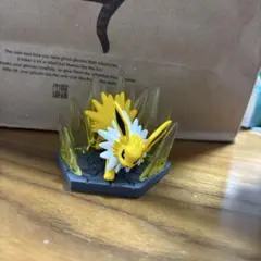 ポケモン　ガチャガチャ　サンダース