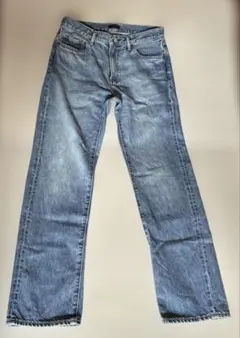 ユニクロ UNIQLO ライトブルーストレートデニム