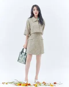 宮脇咲良着用　Lily Brown セットアップ