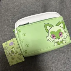 【新品未使用】ポケモンセンターオリジナルポーチ ニャオハ