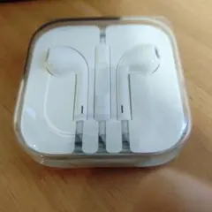 m*i様 Apple EarPods ホワイト ケース付き