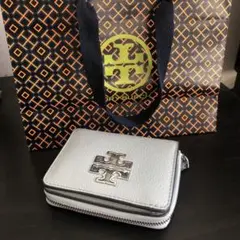 桜もち様専用☆TORY BUCH二つ折り財布