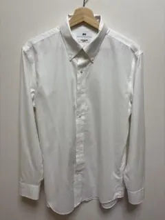 ユニクロ　スーパーノンアイロンシャツスリム　ホワイト　ボタンダウンL ポケット無