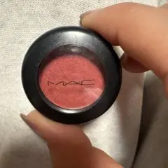 MAC 単色アイシャドウ レッド