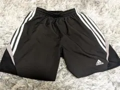 アディダス　ハーフパンツのサムネイル