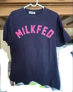 MILKFED ネイビー ロゴ Tシャツ ONE SIZEのサムネイル