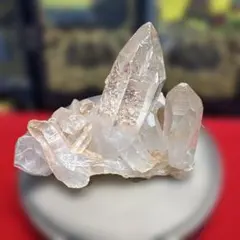マダガスカル産 シトリンクラスター｜レモンハニー色の小さな光の畑
