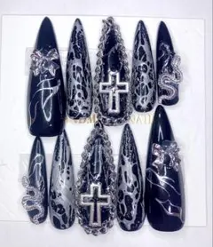 ネイルチップ 現品 黒 シルバー 韓国 Y2K ギャル ヒョウ柄 ロングネイル