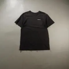 patagonia ロゴTシャツ バックプリント ブラック /FZ236