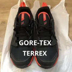 gore-tex スニーカー