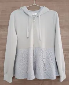 【tocco closet】レース切替ボンディングフレアパーカーのサムネイル