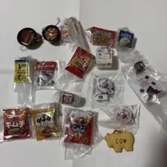 ミニチュア食品カプセルトイ　お菓子　ガチャガチャ　17点