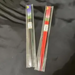 赤と黒の花模様の木製箸 2本セット