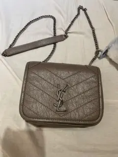 レザーショルダーバッグ