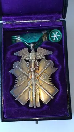 Ｆフランス軍＊ レジオンドヌール勲章＊シュバリエ/騎士級＊オーダー品（実物） Fフランス軍＊ レジオンドヌール勲章＊シュバリエ/騎士級＊オーダー品