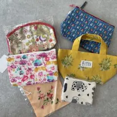 新品【6点セット】花柄デザインの布製ポーチセット