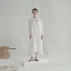 Yoli Simple wide blouse ホワイトのサムネイル