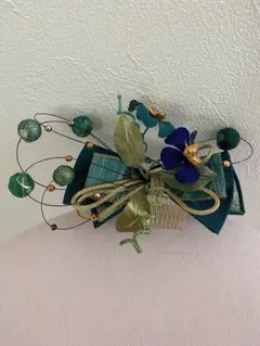 華やかな緑と青の髪飾りセット