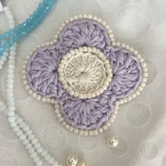 北欧風お花のブローチ☆手編み、ビーズ