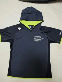 デサント　フーディー半袖ピステ　Lsize