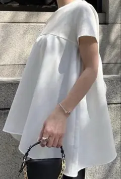 heve へイヴ クロスラッフルブラウス CROSS RUFFLE - メルカリ