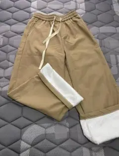 ベージュ フリース裾付きカジュアルパンツ