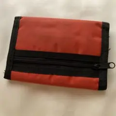★三つ折り財布　赤×黒★