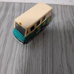 クロネコヤマト 宅配便集配車（ウォークスルー車）N8010のサムネイル