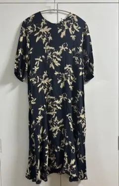 GANNI 襟付きヒョウ柄ミニワンピース 半袖 バルーンスリーブ サイズ36 GANNI 襟付きヒョウ柄ミニワンピース 半袖 バルーンスリーブ