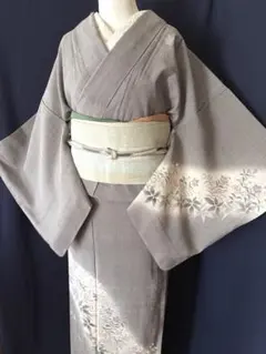 きもの 英 付け下げ訪問着 袷 小柄な方に 灰藤色 総刺繍 裄63 - メルカリ
