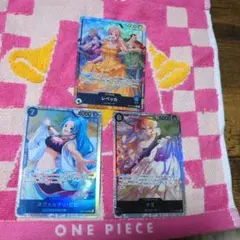 ワンピース カード　レベッカLパラレル　ナミ　ビビSR