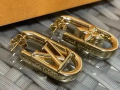 LOUIS VUITTON ピアス・フープ マイ LV チェーン - メルカリ