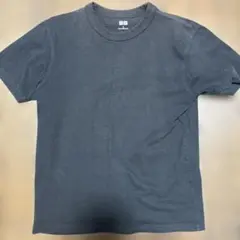 ユニクロ　Tシャツ　黒