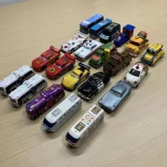 トミカ　21台　キャラクター　ディズニー他