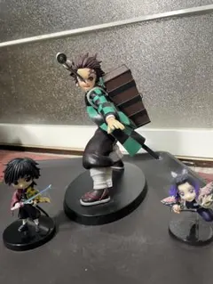 鬼滅の刃 フィギュア 炭治郎　義勇　胡蝶忍