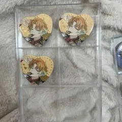 宇佐美リト Melty Valentineランダムハート型缶バッジ×3個