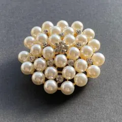 華やか　パールブローチ　ビジュー　フォーマル　逆ヘキサゴン　簡易ラッピング付き