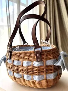 美品　リボン付きかごバッグ